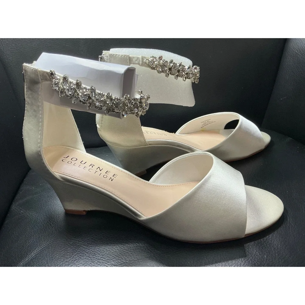 Journee Collection Connor Wedge Sandals Womens‎ 8.5 White Rhinestone